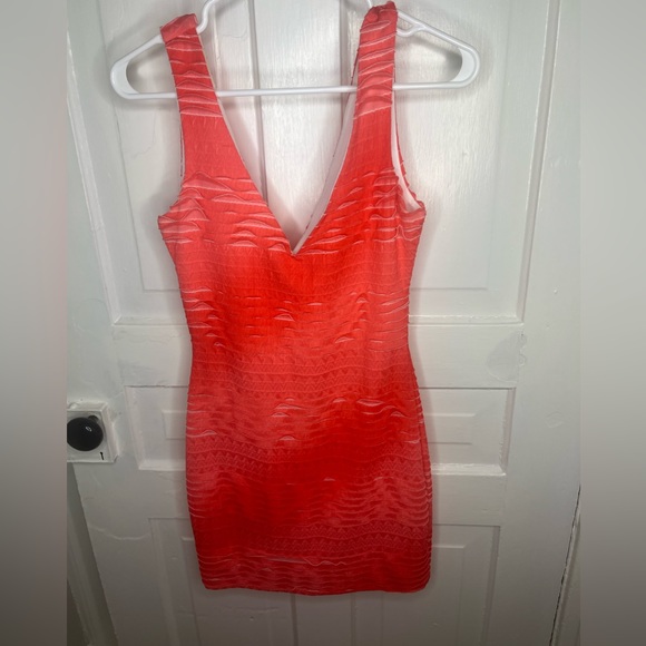 Arden B v-neck dress - Picture 2 of 5